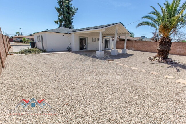 2912 W Butler Dr in Phoenix, AZ - Building Photo - Building Photo