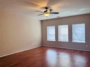 2115 Vermillion Oak St in Fresno, TX - Building Photo - Building Photo