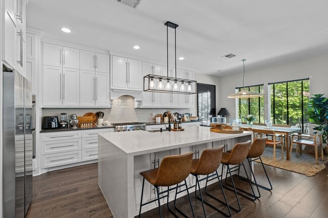 property at 2518 Southgate Blvd