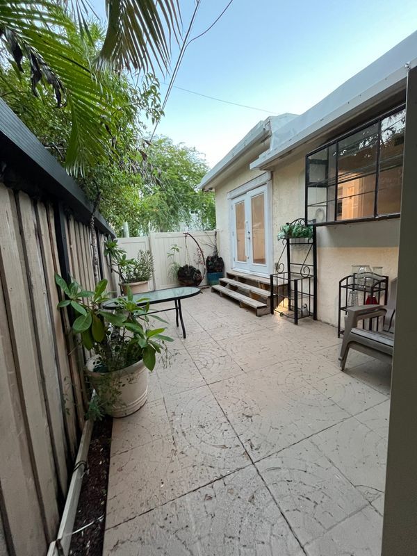 1001 SE 2nd Ct in Fort Lauderdale, FL - Building Photo - Building Photo