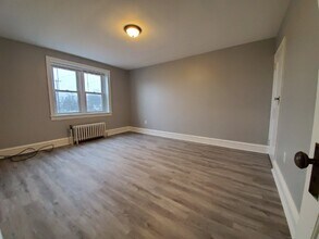 2135 Bristol Pike in Cornwells Heights, PA - Building Photo - Building Photo