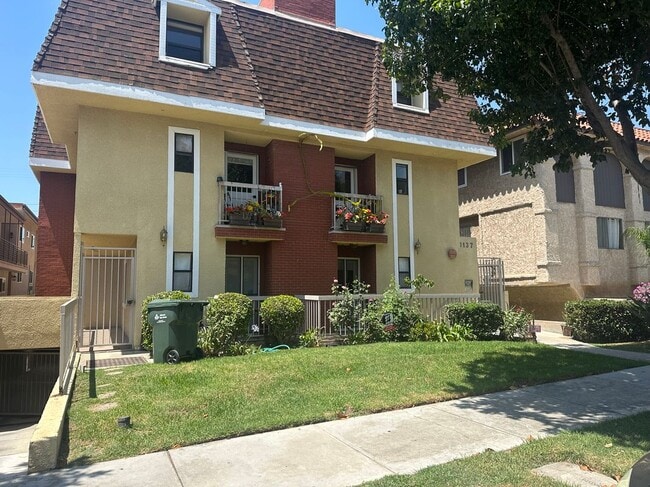 property at 1137 N Louise St