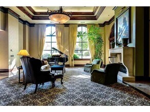 3334 Peachtree Rd in Atlanta, GA - Building Photo - Building Photo