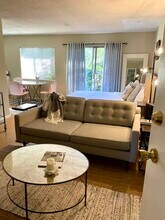 836 N La Jolla Ave in Los Angeles, CA - Building Photo - Building Photo