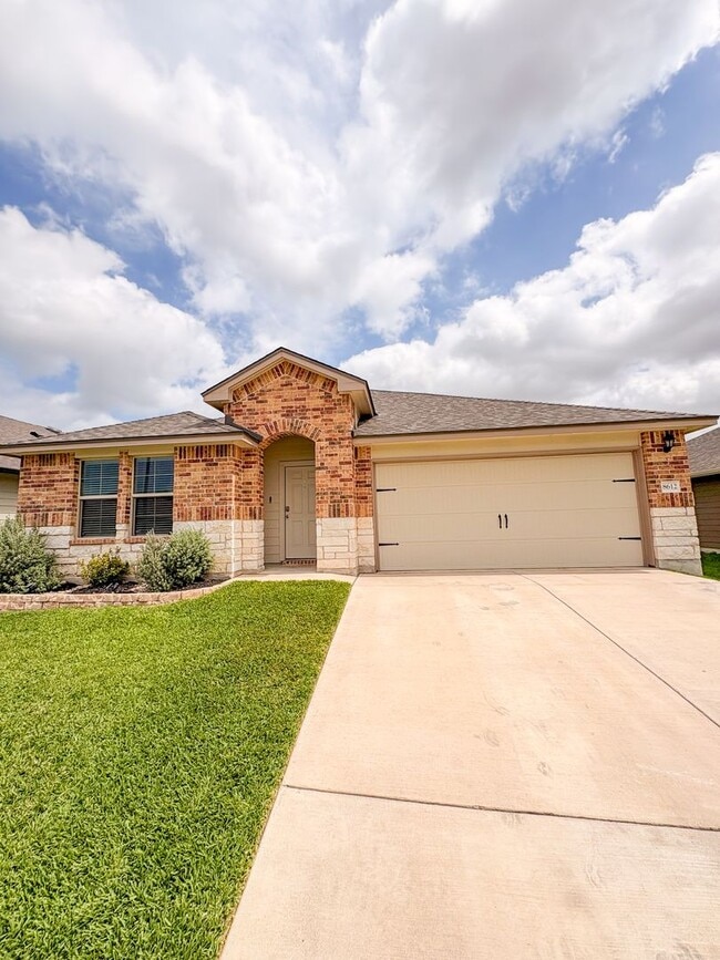 property at 8612 Cantera Rdg Rd