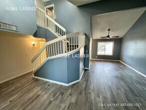 1702 N Ventura Ln in Tempe, AZ - Building Photo - Building Photo