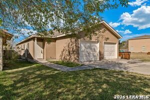 7379 Longing Trail in San Antonio, TX - Building Photo