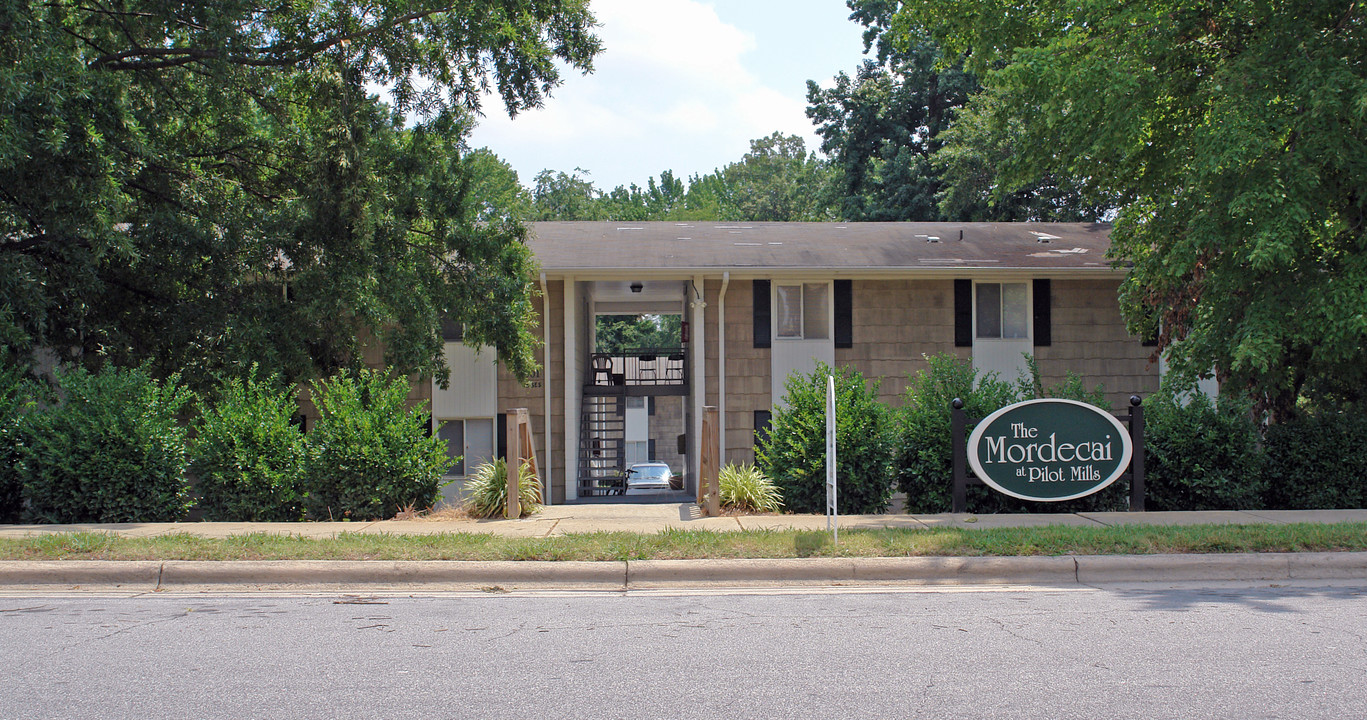 Moses Court Apartment Homes in Raleigh, NC - Building Photo