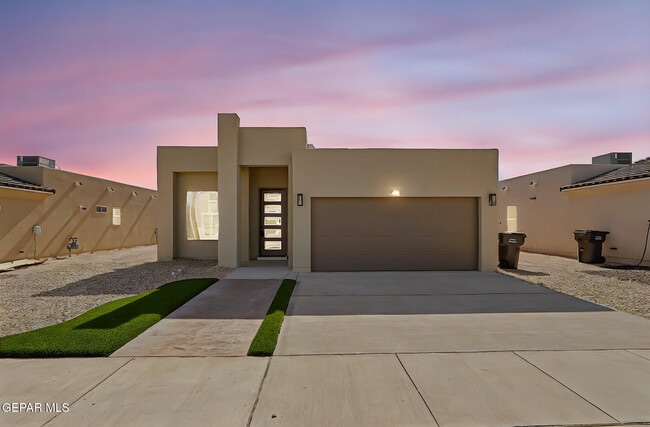 941 Sandhurst Pl in El Paso, TX - Foto de edificio - Building Photo