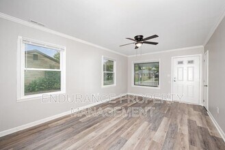 4612 W Hillcrest Ave in Dayton, OH - Building Photo - Building Photo