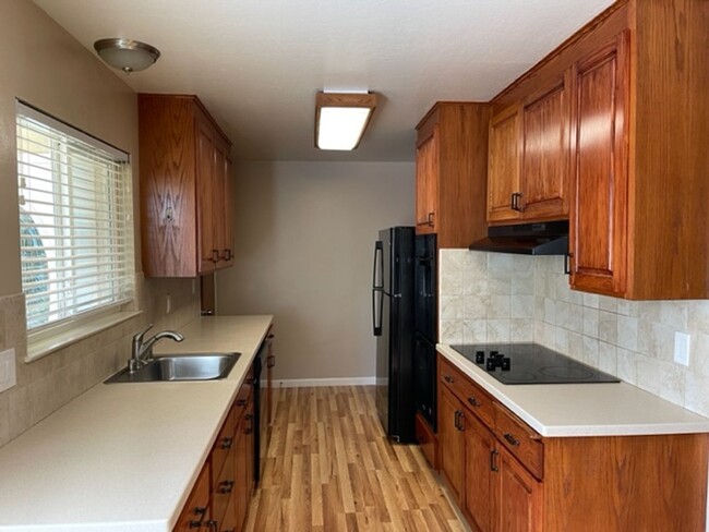 9 Del Rio Ct in Lafayette, CA - Building Photo - Building Photo