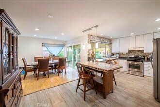 3271 Hilldale Ave in Simi Valley, CA - Building Photo - Building Photo