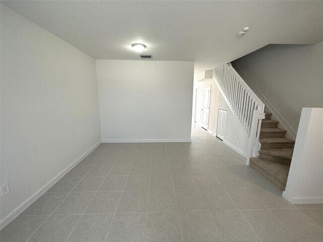 17339 NW 7th Ave in Miami Gardens, FL - Building Photo - Building Photo