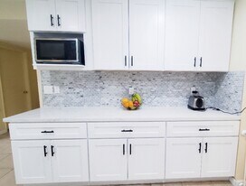 6342 Plaza Cuernavaca in San Diego, CA - Building Photo