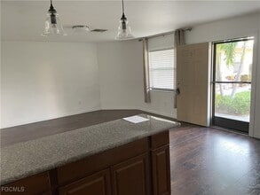 1264 SE 8th St in Cape Coral, FL - Building Photo - Building Photo