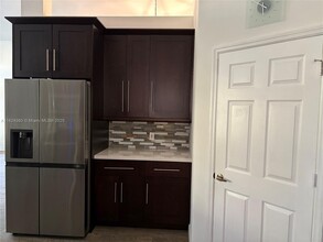 1151 NW 130th Ave in Pembroke Pines, FL - Building Photo - Building Photo