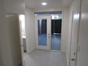 3910 Buena Vista St in Dallas, TX - Building Photo - Building Photo