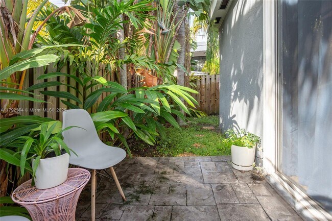 1229 NE 16th Terrace in Fort Lauderdale, FL - Building Photo - Building Photo
