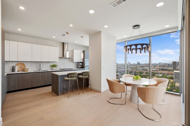 property at 1711 Allen Pkwy