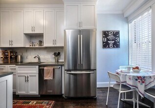 4 Washington Ave, Unit 1 in Cambridge, MA - Foto de edificio - Building Photo