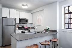 2004 W Diversey Pkwy in Chicago, IL - Building Photo - Building Photo