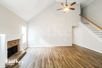 9005 Brookhurst Trail in Gainesville, GA - Foto de edificio - Building Photo