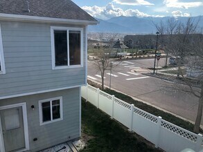 2264 Saint Paul Dr, Unit B in Colorado Springs, CO - Building Photo - Building Photo