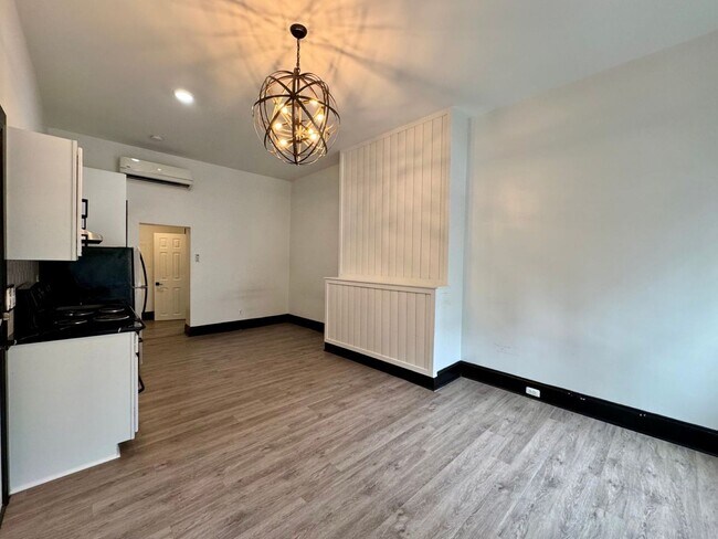 1021 St Paul St in Baltimore, MD - Foto de edificio - Building Photo