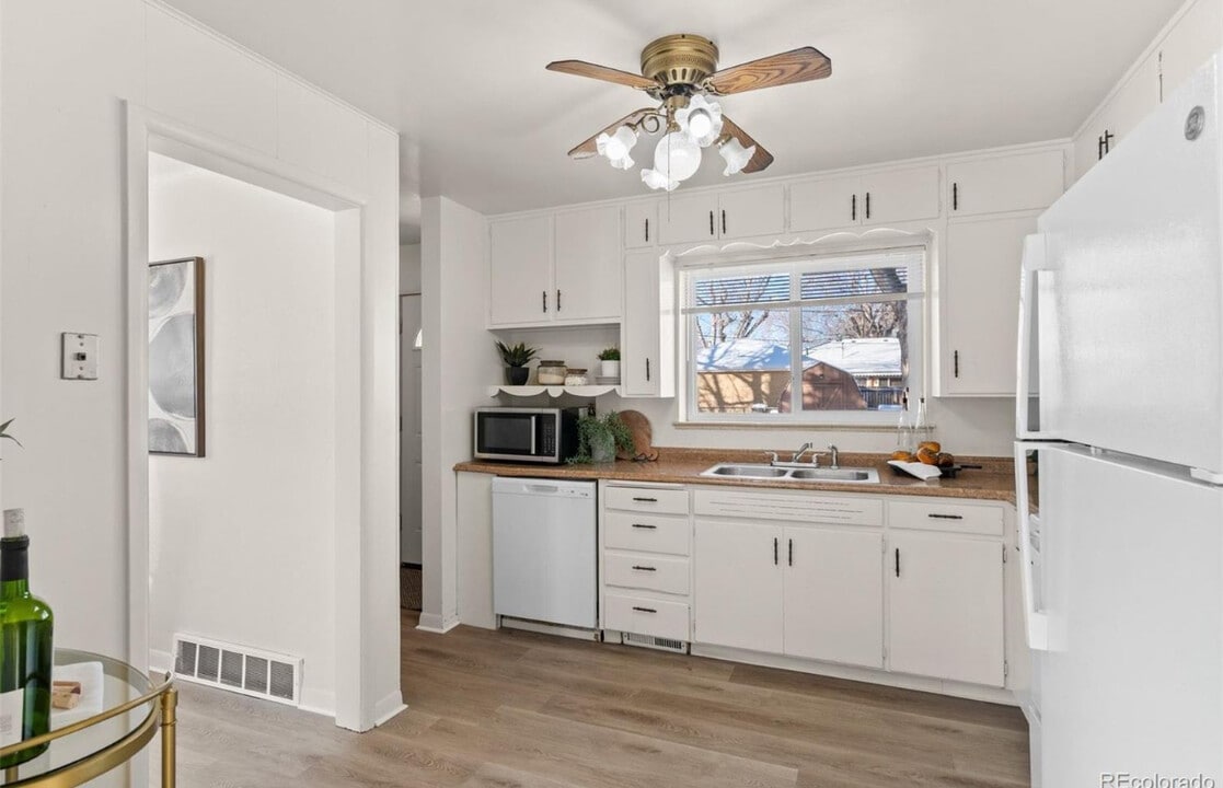 2595 S Utica St, Unit 1 in Denver, CO - Building Photo