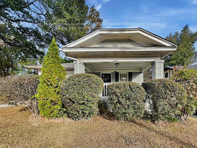 property at 142 Dahlgren St SE