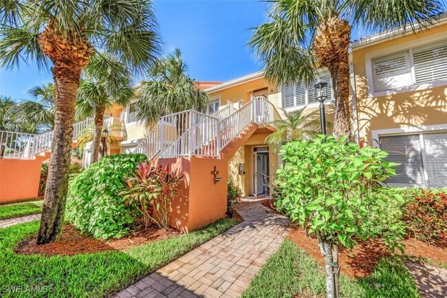 2365 Bayou Ln in Naples, FL - Building Photo - Building Photo