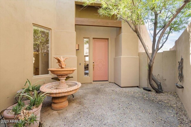 9670 E Chuckwagon Ln in Scottsdale, AZ - Building Photo - Building Photo