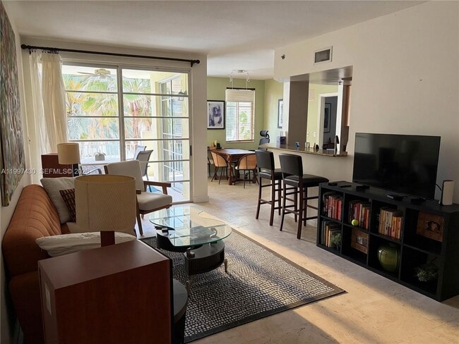 145 Jefferson Ave in Miami Beach, FL - Building Photo - Building Photo