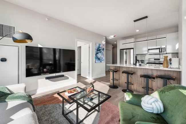 1127 W Van Buren St in Chicago, IL - Building Photo - Building Photo