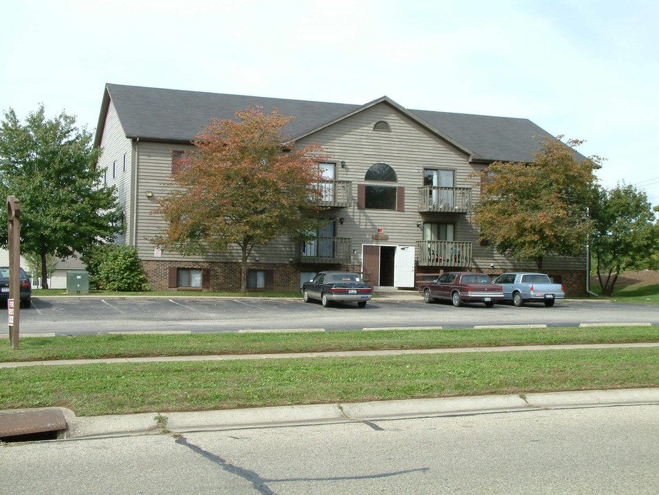 Greenbrier Apartments in Middletown, OH - Building Photo