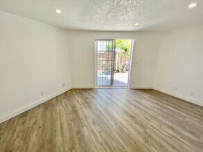 164 Highland Dr in Oxnard, CA - Building Photo - Building Photo