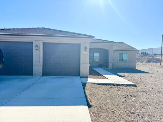 4196 Palo Verde Rd in Lake Havasu City, AZ - Building Photo - Building Photo