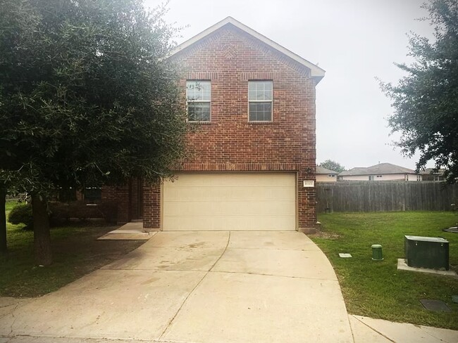 18301 Windtree Ln in Elgin, TX - Building Photo - Building Photo