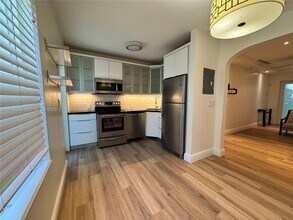 645 Lenox Ave. in Miami Beach, FL - Building Photo - Building Photo