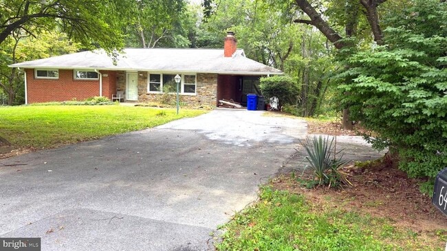 6427 Amherst Ave in Columbia, MD - Building Photo - Building Photo