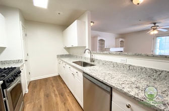 122 McKenna Cir in Greenville, SC - Foto de edificio - Building Photo