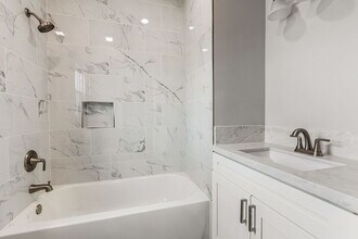 2090 Kearney Ave in San Diego, CA - Building Photo - Building Photo