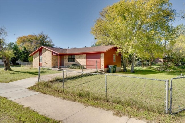 706 Scenic Dr in Georgetown, TX - Building Photo - Building Photo