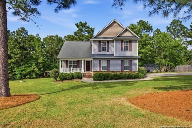 property at 142 Bluebonnet Oak Ct