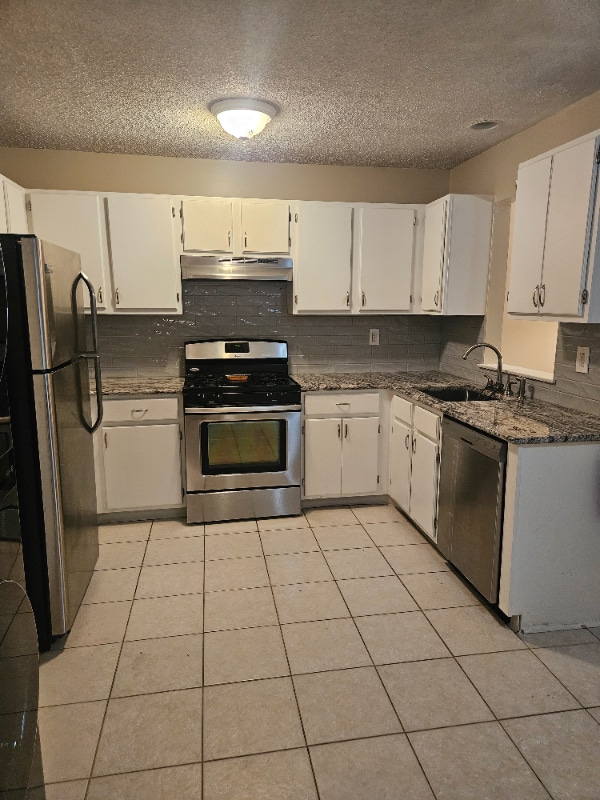 property at 107 Hyacinth Ln