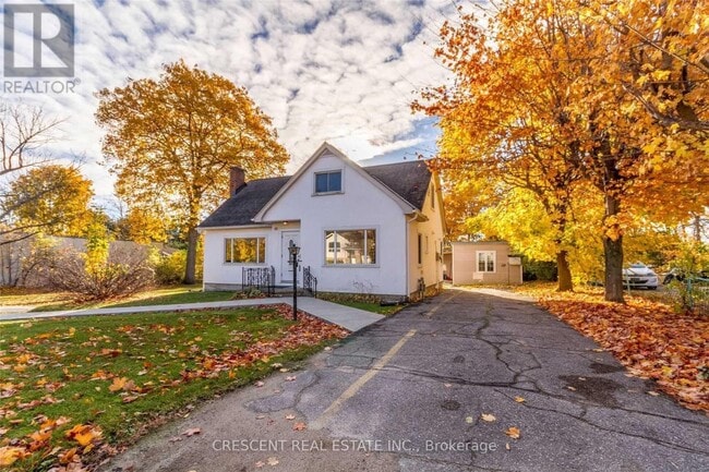 property at 261 Barrie Rd
