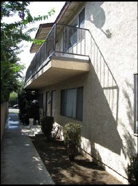 Gladys Apartments in San Gabriel, CA - Foto de edificio - Building Photo