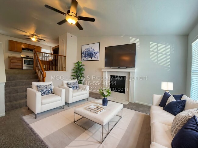 property at 5904-5906 NE 42nd St