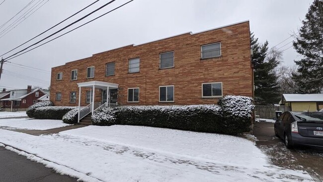 property at 3618 Robb Ave