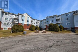 266 Lorry Greenberg Dr in Ottawa, ON - Building Photo